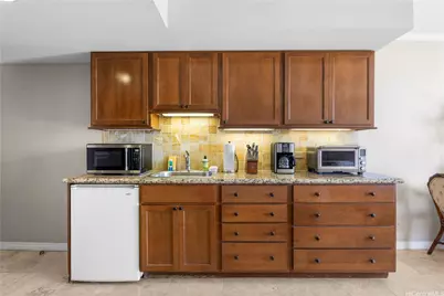 2045 Kalakaua Avenue #1412, Honolulu, HI 96815 - Photo 11