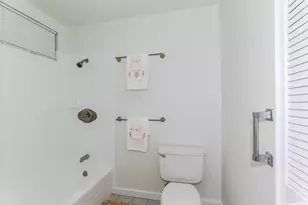 99-827 Holoai St, Aiea, HI 96701 - Photo 11