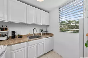 46-270 Kahuhipa St, Kaneohe, HI 96744 - Photo 9