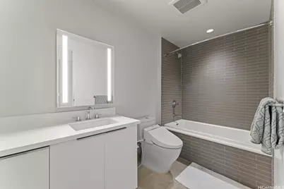 1001 Queen Street #1407, Honolulu, HI 96814 - Photo 9