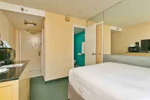 444 Kanekapolei St, Honolulu, HI 96815 - Photo 5