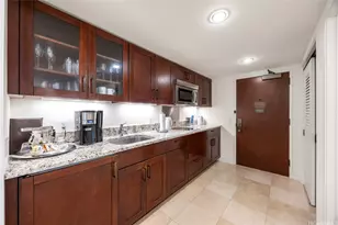 223 Saratoga Rd, Honolulu, HI 96815 - Photo 3