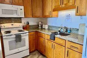 2440 Kuhio Ave, Honolulu, HI 96815 - Photo 3