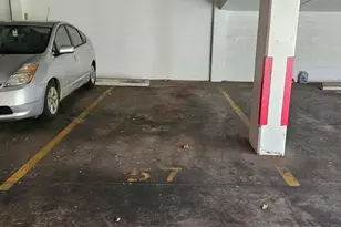 1054 Green St, Honolulu, HI 96822 - Photo 17