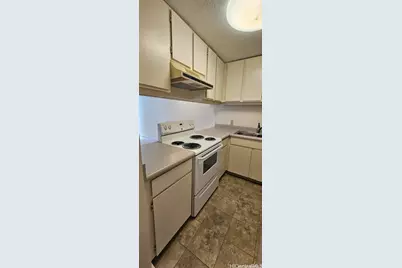 1054 Green Street #306, Honolulu, HI 96822 - Photo 13