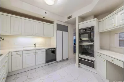 1080 S Beretania Street #303, Honolulu, HI 96814 - Photo 3