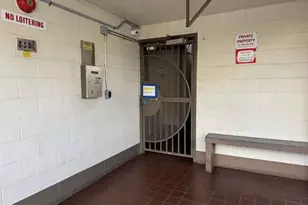 1555 Pohaku St, Honolulu, HI 96817 - Photo 23