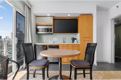 410 Atkinson Drive #1007, Honolulu, HI 96814 - Photo 3