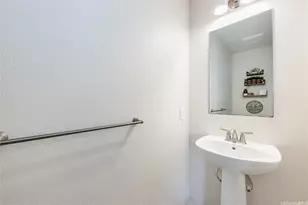 801 Kakala St, Kapolei, HI 96707 - Photo 9