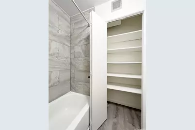 55 S Kukui Street #D613, Honolulu, HI 96813 - Photo 11