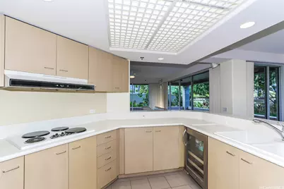 1 Keahole Place #2113, Honolulu, HI 96825 - Photo 5