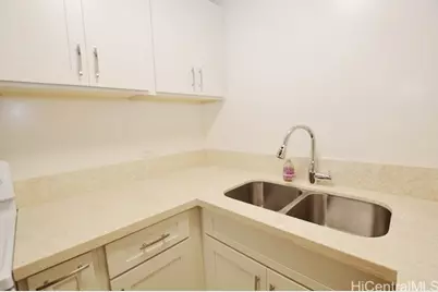 1120 Hassinger Street #107, Honolulu, HI 96822 - Photo 3