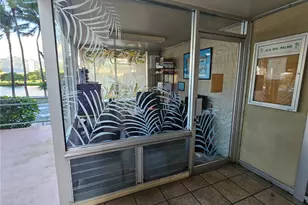 2355 Ala Wai Blvd, Honolulu, HI 96815 - Photo 1