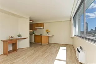 1560 Kanunu St, Honolulu, HI 96814 - Photo 5