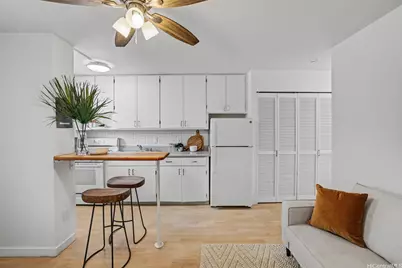 1036 Green Street #205, Honolulu, HI 96822 - Photo 3