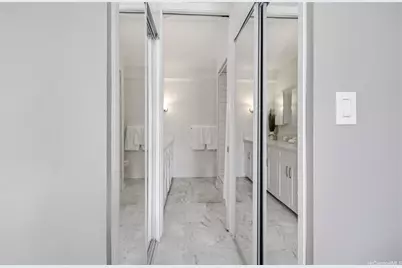 1655 Makaloa Street #812, Honolulu, HI 96814 - Photo 15