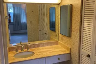 1052 Ala Nanu St, Honolulu, HI 96818 - Photo 11