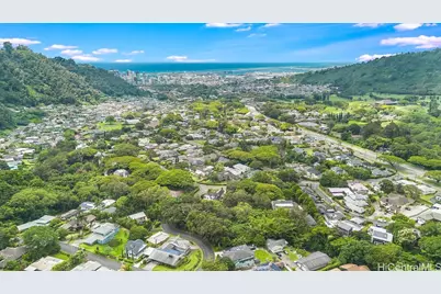 3242 Pelekane Drive, Honolulu, HI 96817 - Photo 9