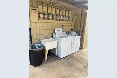 1249 Matlock Avenue #B, Honolulu, HI 96814 - Photo 3