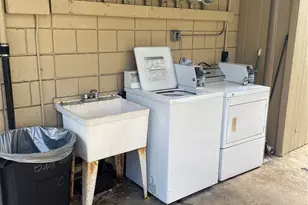 1249 Matlock Ave, Honolulu, HI 96814 - Photo 3