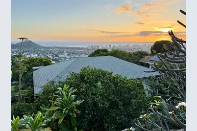 3655 Nihipali Place, Honolulu, HI 96816 - Photo 1