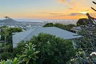 3655 Nihipali Pl, Honolulu, HI 96816 - Photo 3