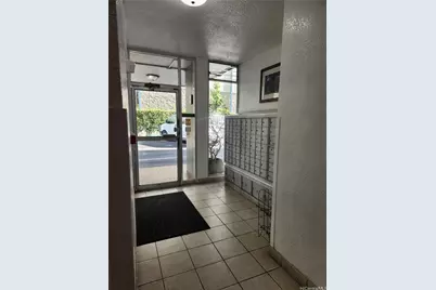 620 McCully Street #704, Honolulu, HI 96826 - Photo 3