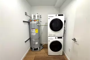 1515 Liona St, Honolulu, HI 96814 - Photo 13