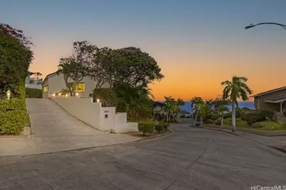 1717 Palaau Street, Honolulu, HI 96821 - Photo 1