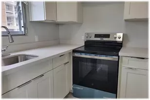 509 University Ave, Honolulu, HI 96826 - Photo 1