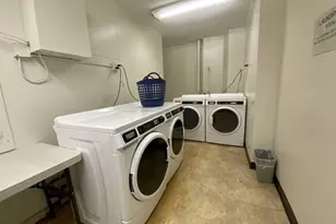 747 Amana St, Honolulu, HI 96814 - Photo 13