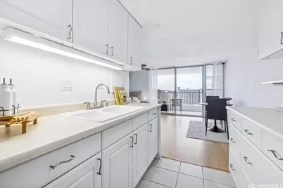 1419 Dominis Street #1507, Honolulu, HI 96822 - Photo 5
