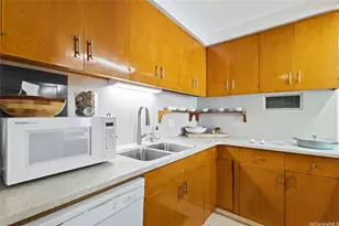 1350 Ala Moana Blvd, Honolulu, HI 96814 - Photo 9