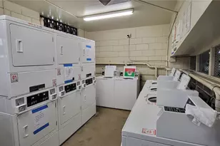 1624 Kanunu St, Honolulu, HI 96814 - Photo 15