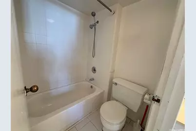 2240 Kuhio Avenue #1002, Honolulu, HI 96815 - Photo 13