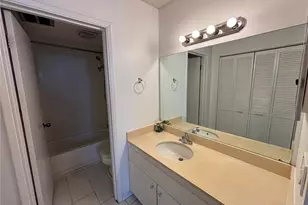 2240 Kuhio Ave, Honolulu, HI 96815 - Photo 11