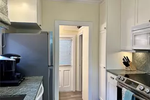 3023 Kalakaua Ave, Honolulu, HI 96815 - Photo 5