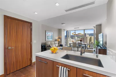 1555 Kapiolani Boulevard #1612, Honolulu, HI 96814 - Photo 5