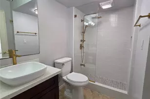 2140 Kuhio Ave, Honolulu, HI 96815 - Photo 11