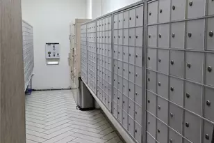 747 Amana St, Honolulu, HI 96814 - Photo 13