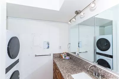 430 Keoniana Street #1307, Honolulu, HI 96815 - Photo 17