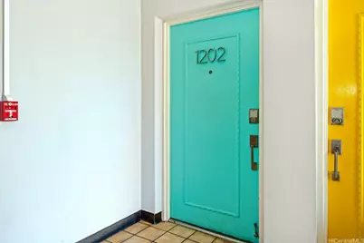 2575 Kuhio Avenue #1202, Honolulu, HI 96815 - Photo 3