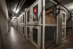 445 Kaiolu St, Honolulu, HI 96815 - Photo 13