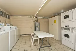 1426 Ke’eaumoku St, Honolulu, HI 96822 - Photo 11