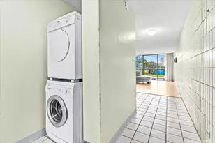 855 Makahiki Way, Honolulu, HI 96826 - Photo 17