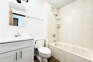 2211 Ala Wai Blvd, Honolulu, HI 96815 - Photo 9