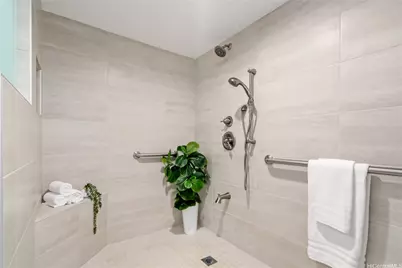 1015 Wilder Avenue #804, Honolulu, HI 96822 - Photo 15