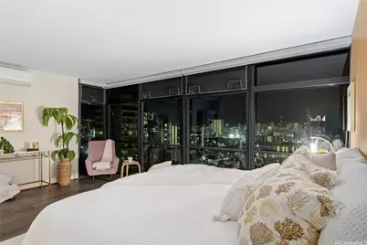 1015 Wilder Avenue #804, Honolulu, HI 96822 - Photo 13