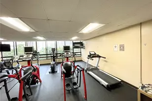 411 Hobron Ln, Honolulu, HI 96815 - Photo 23