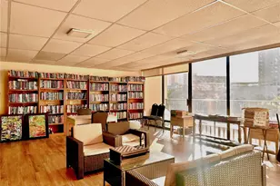 411 Hobron Ln, Honolulu, HI 96815 - Photo 15